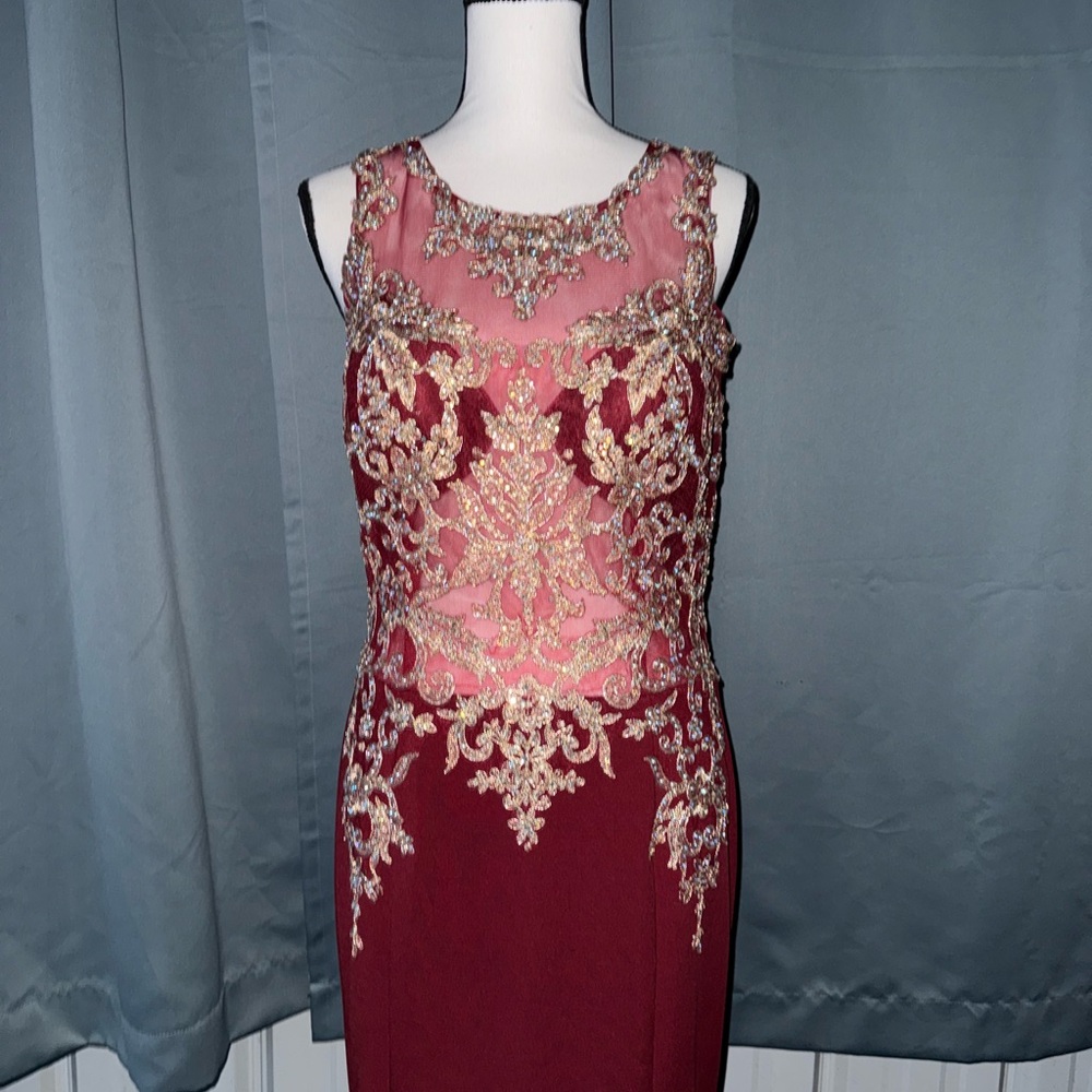 Prom dress - Picture 3 of 8